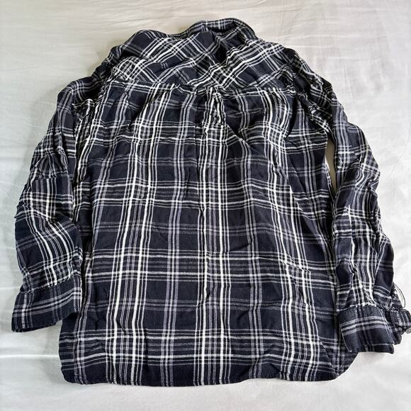 Bundle of Fall Flannels Womens Small Black White Blue Button Downs - Picture 4 of 13